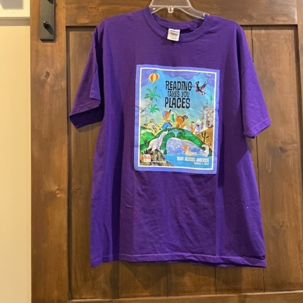 E615 Read Across America Teacher Tee Sz L Purple
